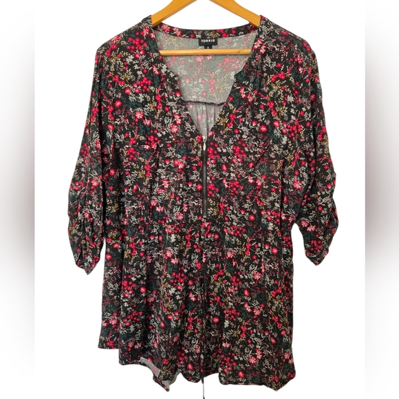 torrid Tops - Torrid Black and Pink Floral Baby Doll Blouse Size 2